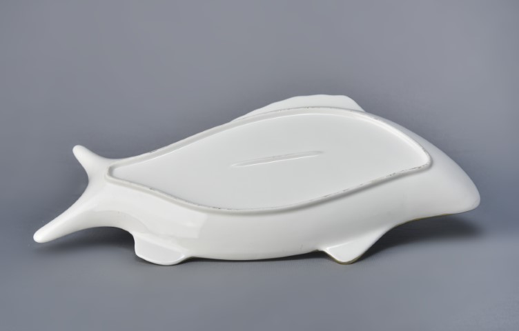 Ceramic fish shaped serving dish golden - k3452 3 Ceramic fish shaped serving dish golden - k3452