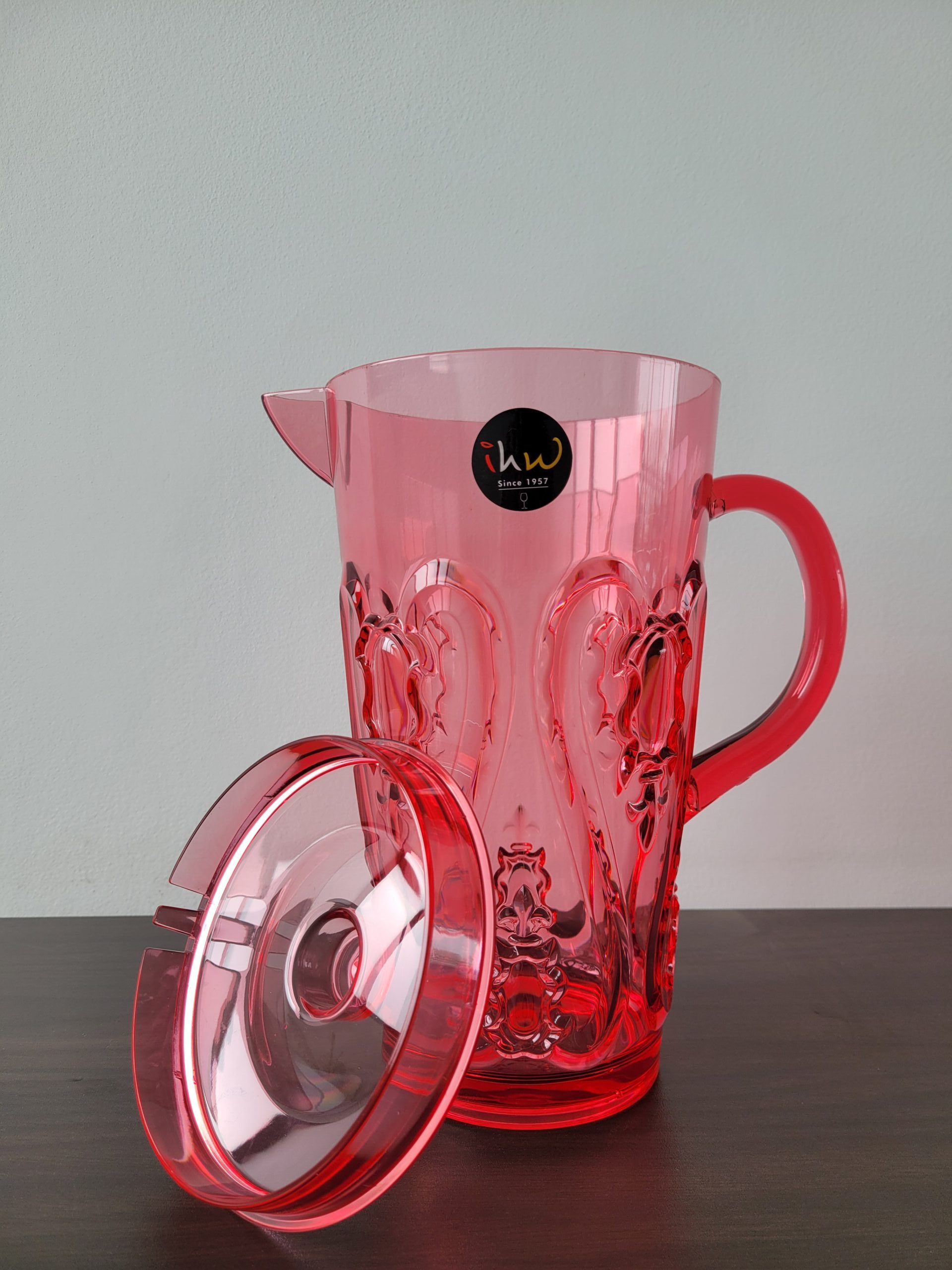 Acrylic Pitcher Round 2.2 Ltr. Red