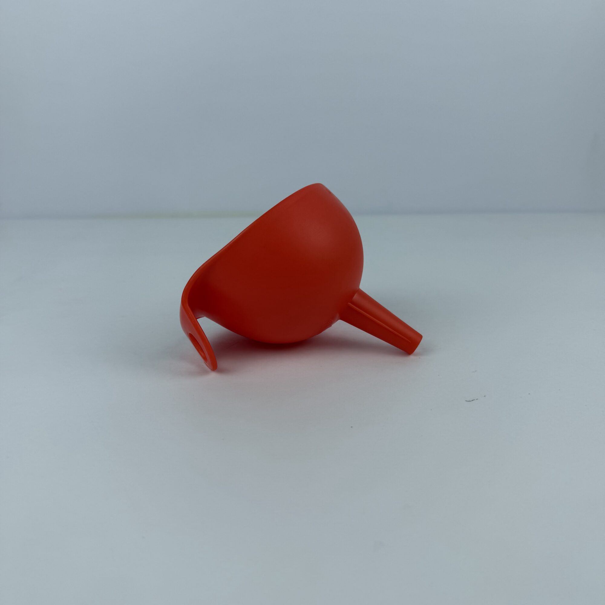 Plastic oil strainer 10cm red – 31725